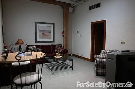 Studio apartment in lower level