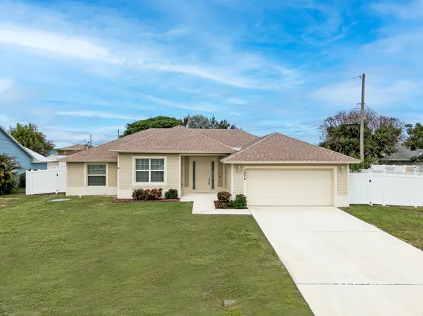 3874 SW McCrory Street, Port St Lucie, FL 34953