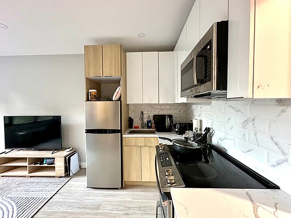 2nd image of 30-38 31st St #3O