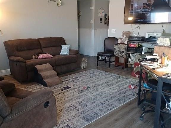 3rd image of 3134 Flower Garden Ct