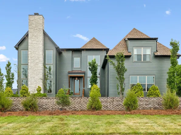 10729 Versailles Rd, Rockvale, TN 37153