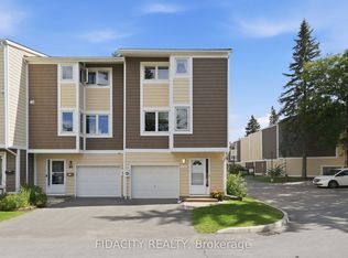 320 Stowe Ct #151, Ottawa, ON K2K1Z6