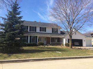 62 Continental Ct, Appleton, WI 54911