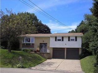 29 Jefferson St, Coraopolis, PA 15108