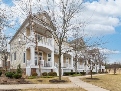 2862 Commons Dr, GLENVIEW, IL, 60026
