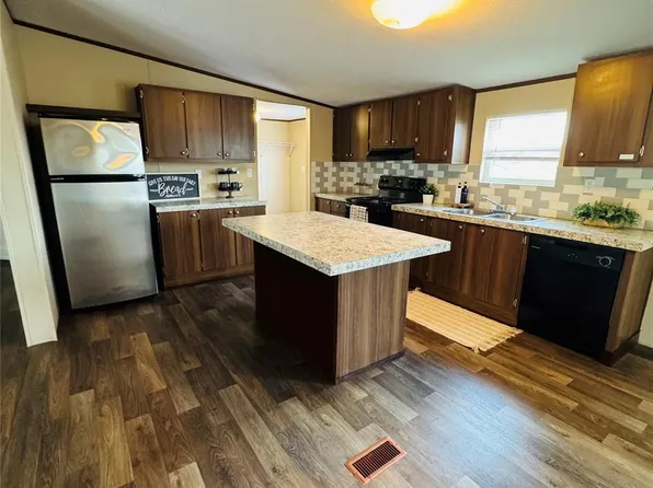 360 Margarita Dr, Dale, TX 78616