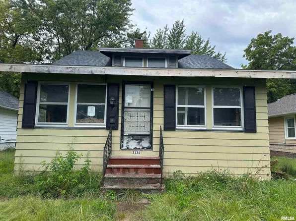 3136 9 1/2 St, Rock Island, IL 61201