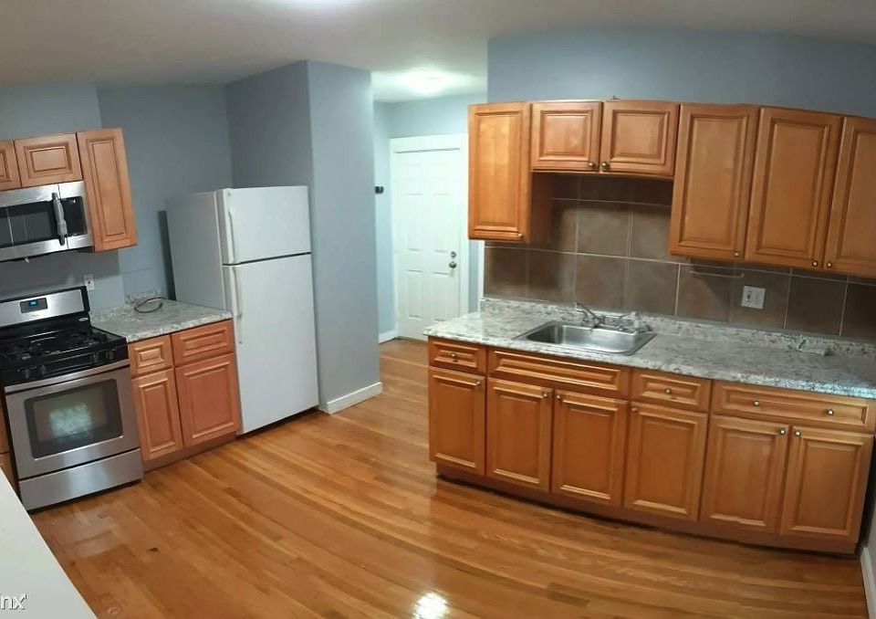 146 boylston 7
