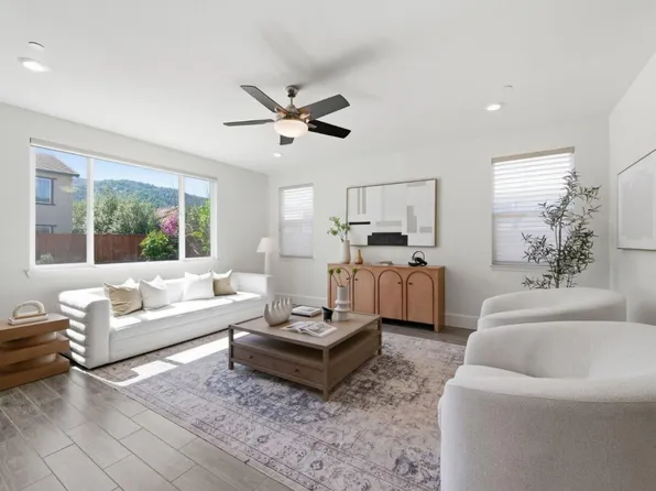 2610 Lone Oak Ln, Gilroy, CA 95020