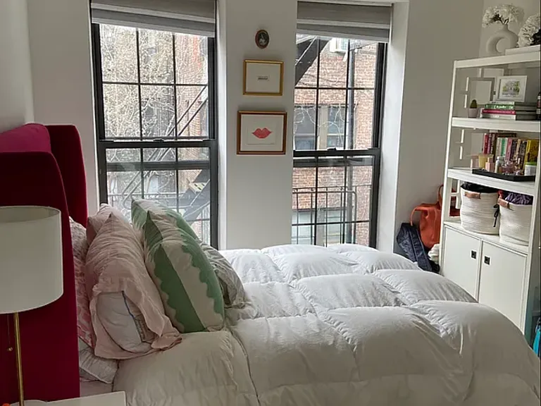 355 E 50th St #5R — Photo 6