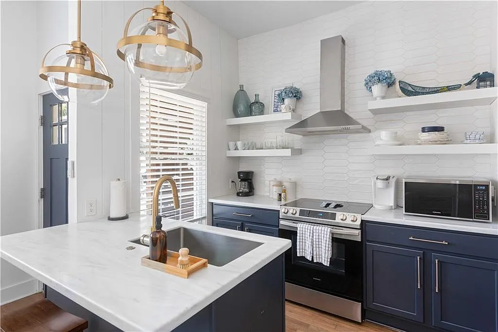 1 bed, 1.0 bath, 662 sqft, $3,000 — Photo 3