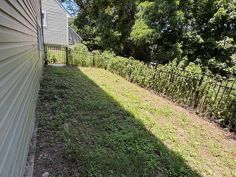 Potter Ln — Photo 17