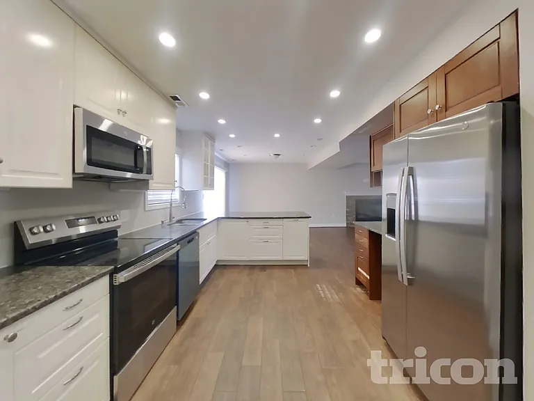 1202 Addison Ct — Photo 7