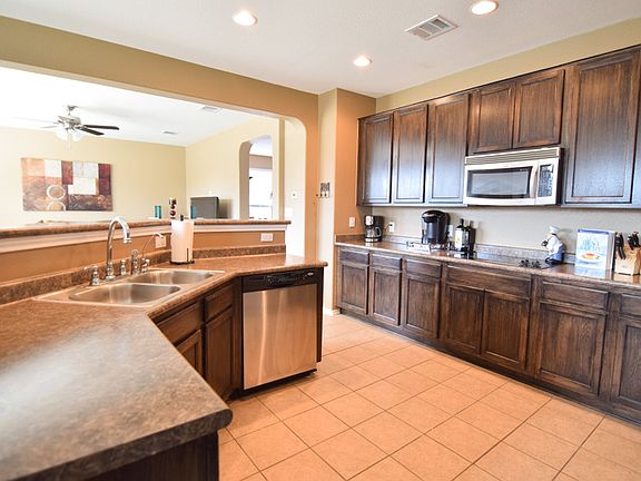 2nd image of 203 Briarwood Dr
