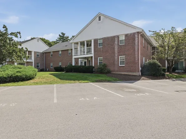 25 Jessica Dr APT A, Stoughton, MA 02072
