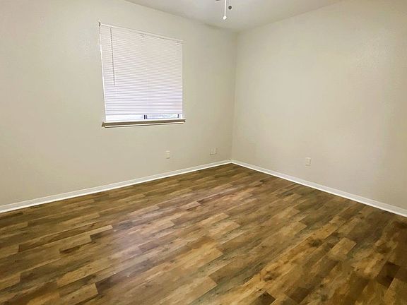 3rd image of 5818 Fair Forest Dr