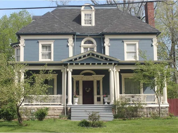 2476 Kenilworth Rd, Cleveland Heights, OH 44106