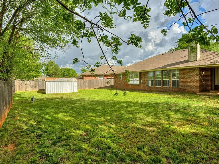 1019 Pruett Dr — Photo 20