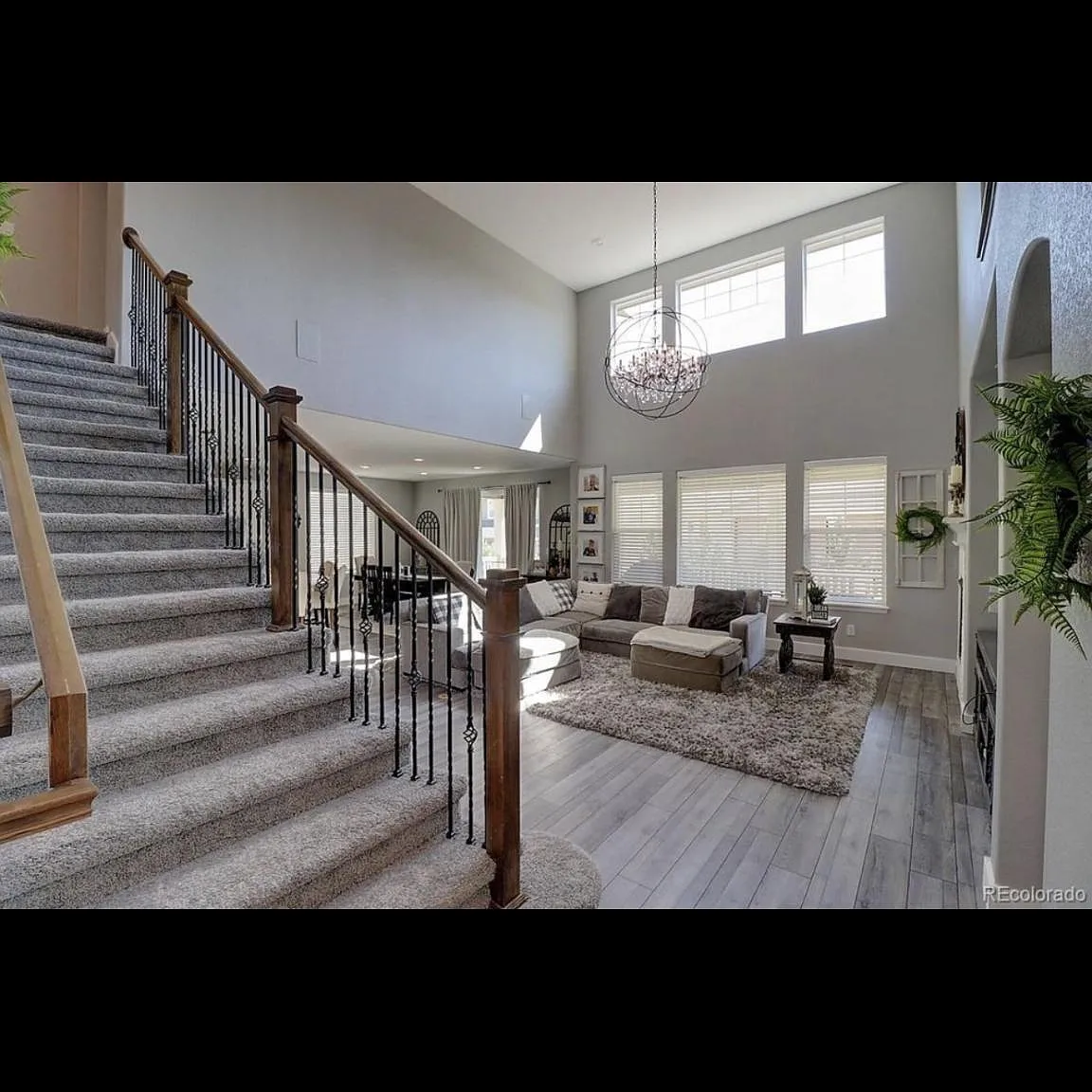 2524 Leafdale Cir — Photo 1