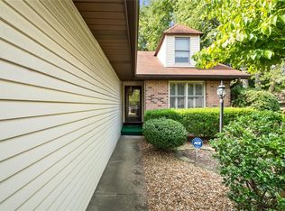 1255 Coral Bells Ct, Saint Louis, MO 63146