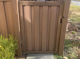 7621 Carteret Rd #A, Bethesda, MD 20817