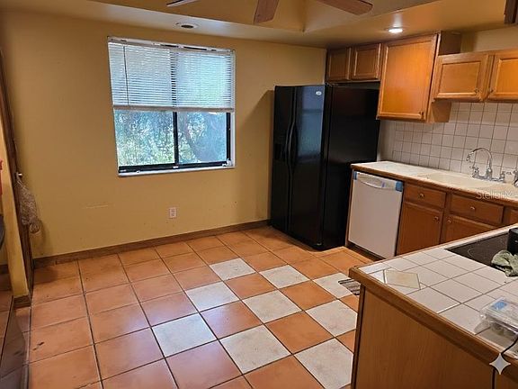 2nd image of 224 Shore Rd