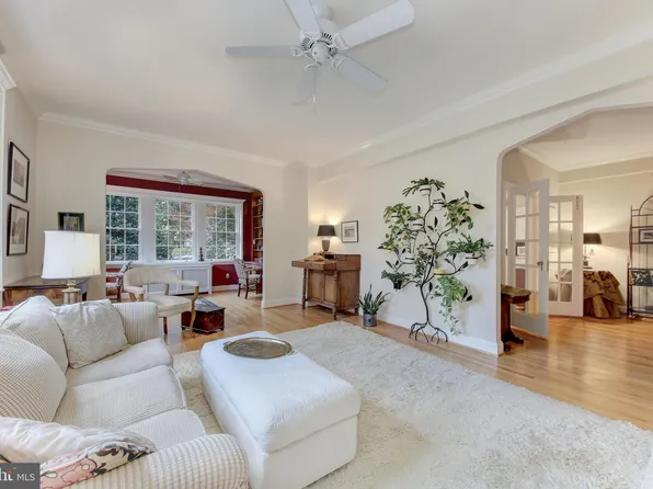2737 Devonshire Pl NW APT 11, Washington, DC 20008