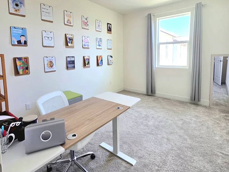 2055 Daimler St — Photo 14