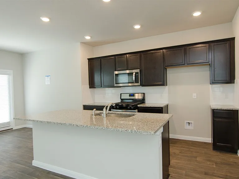 256 Cherry Laurel Ln — Photo 7