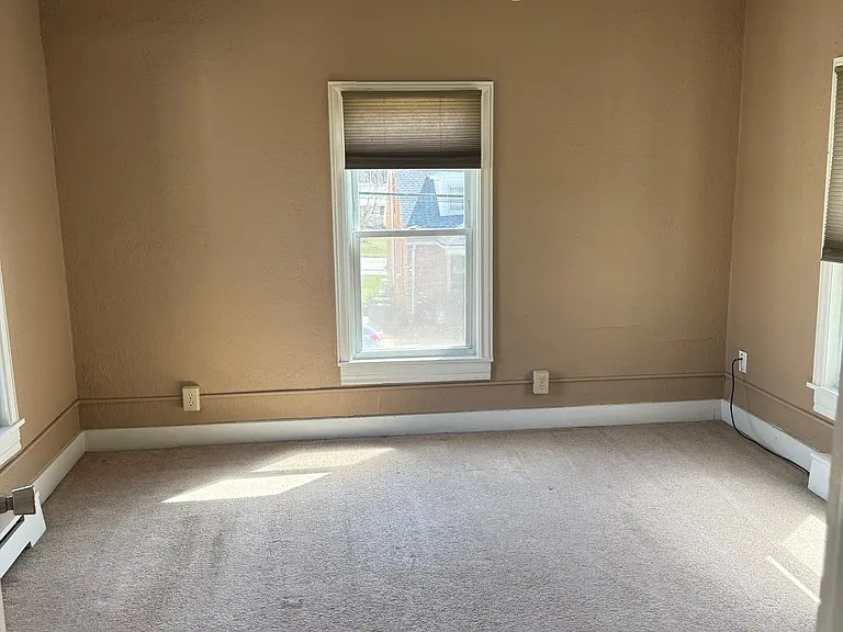 21 W Maple St #2 — Photo 8