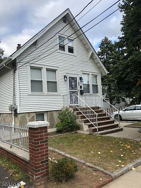 1st image of 89 Sherwood Ave