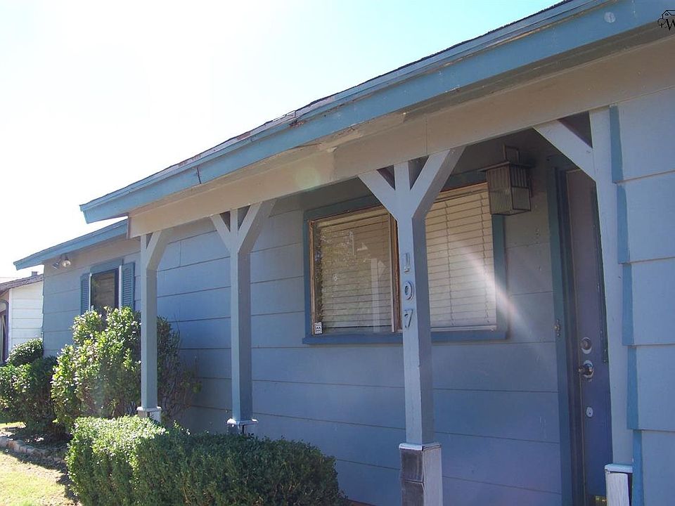 1st image of 107 Westview Ln