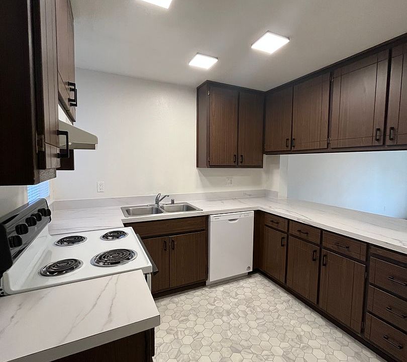 2111 Knox Ave. Apartment Rentals Bellingham, WA Zillow