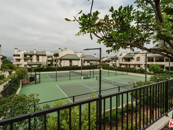 2324 Century Hl, Los Angeles, CA 90067