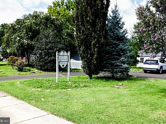 4th image of 313 Trenton Rd