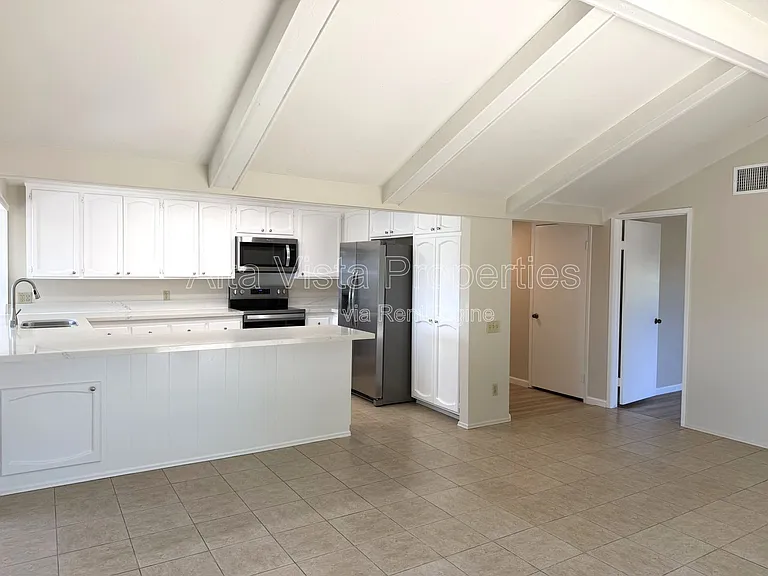 12480 Escala Ln — Photo 12