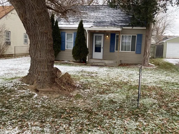 2115 Morris Ave, Burton, MI 48529