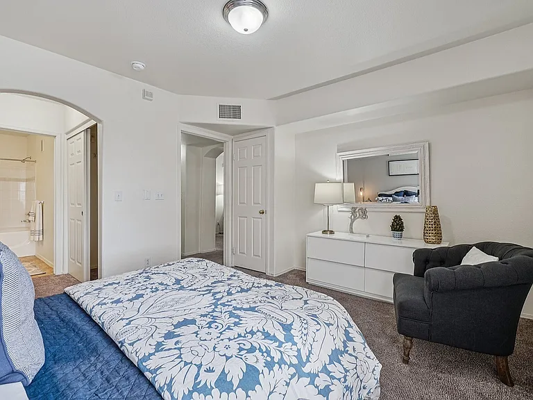 Adagio Apartments — Photo 18