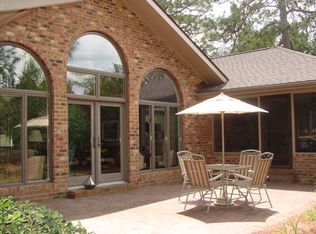 2 McQueen Pl, Pinehurst, NC 28374