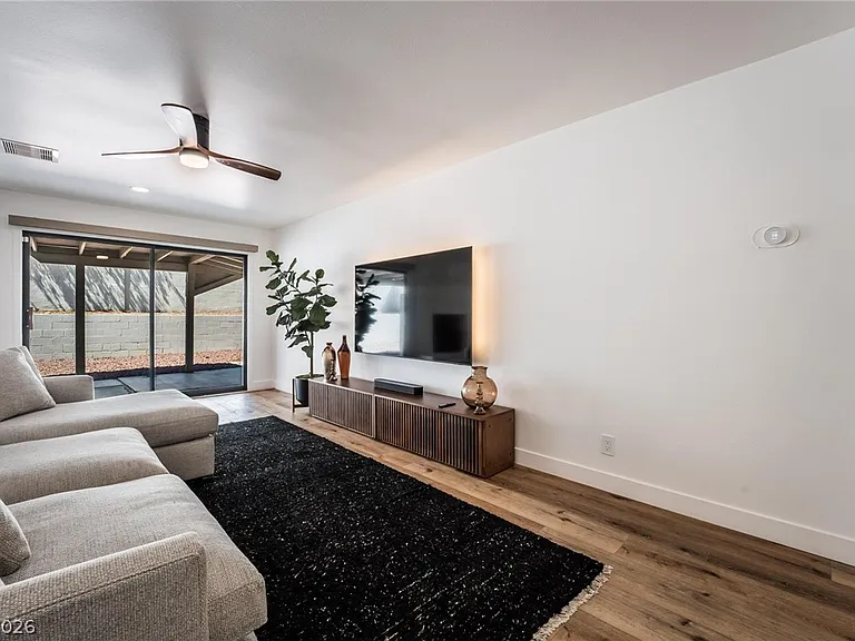 2206 Heavenly View Dr — Photo 9