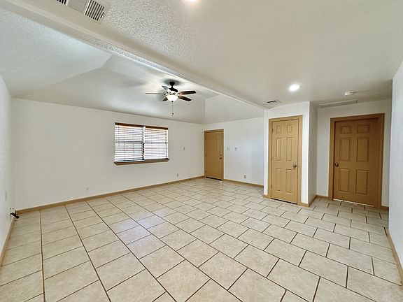 5th image of 13322 Vivian Ln #2