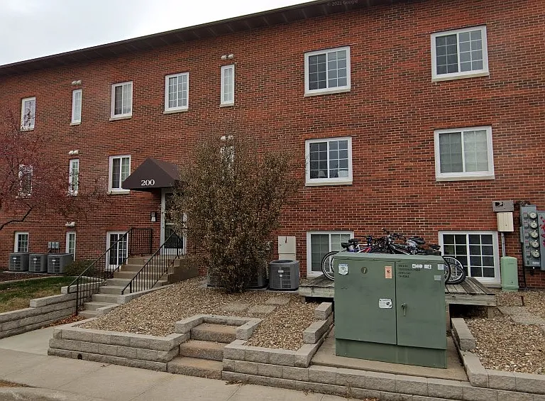 200 Grandview Ct #200 — Photo 1