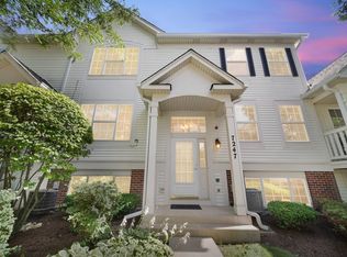 7247 Flagg Creek Dr, La Grange, IL 60525