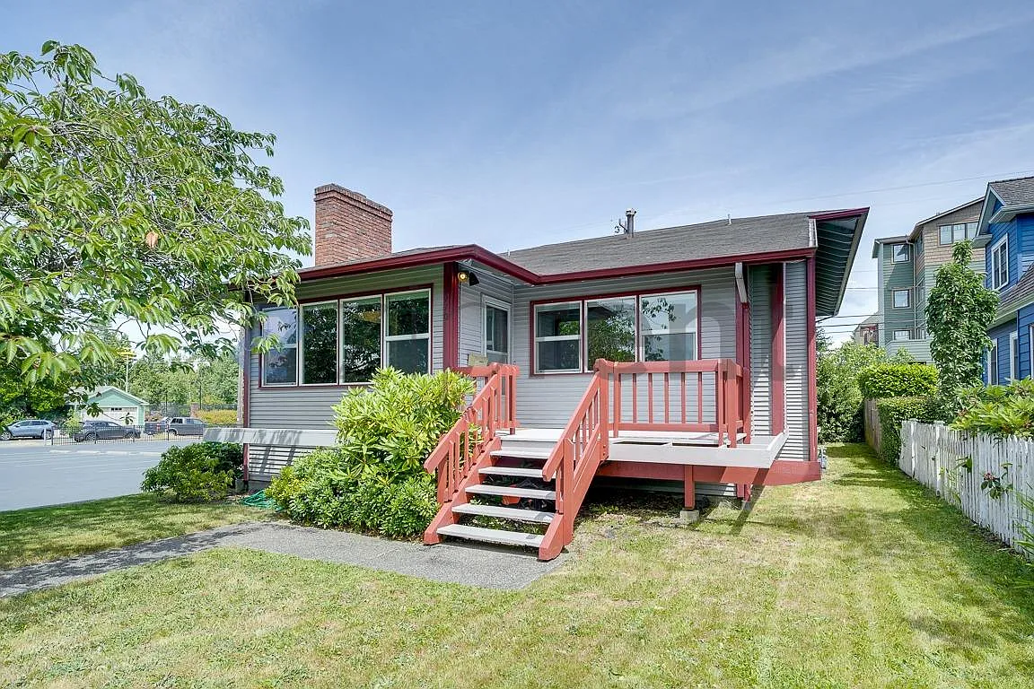 4 bed, 2.5 bath, 1860 sqft, $4,500 — Photo 1