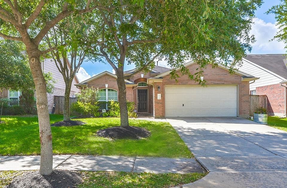 1st image of 21115 Amber Crossing Dr