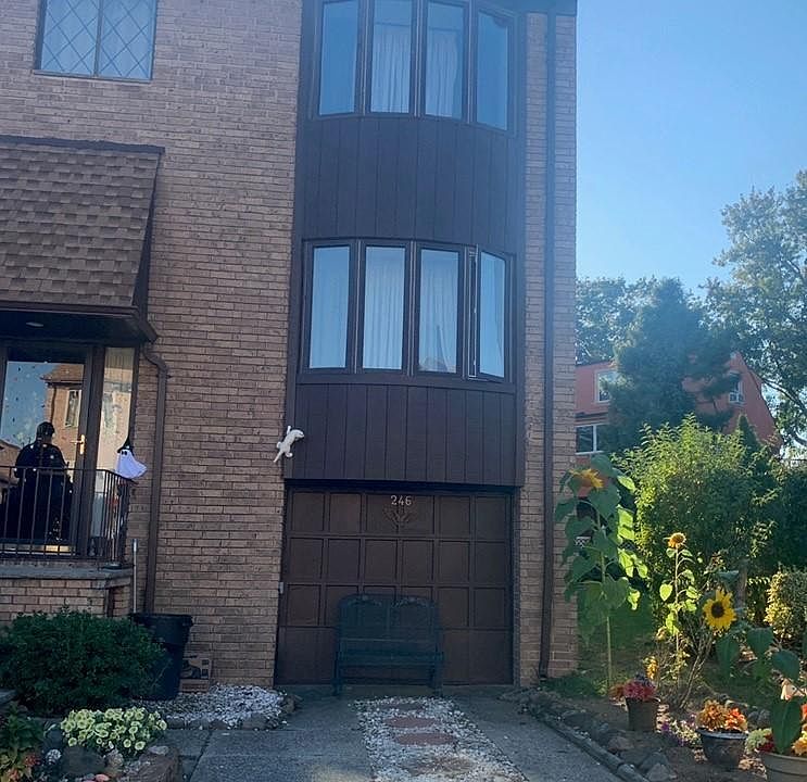 1st image of 246 Grasmere Dr
