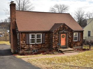 554 S Main St, West Hartford, CT 06110