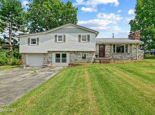 76 Spencer Ln, Crossville, TN 38571