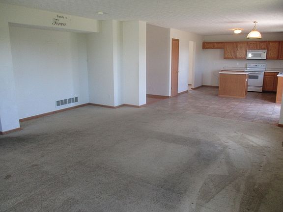 3rd image of 623 Keltonhurst Dr