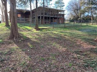 8116 Denbur Dr, Charlotte, NC 28215